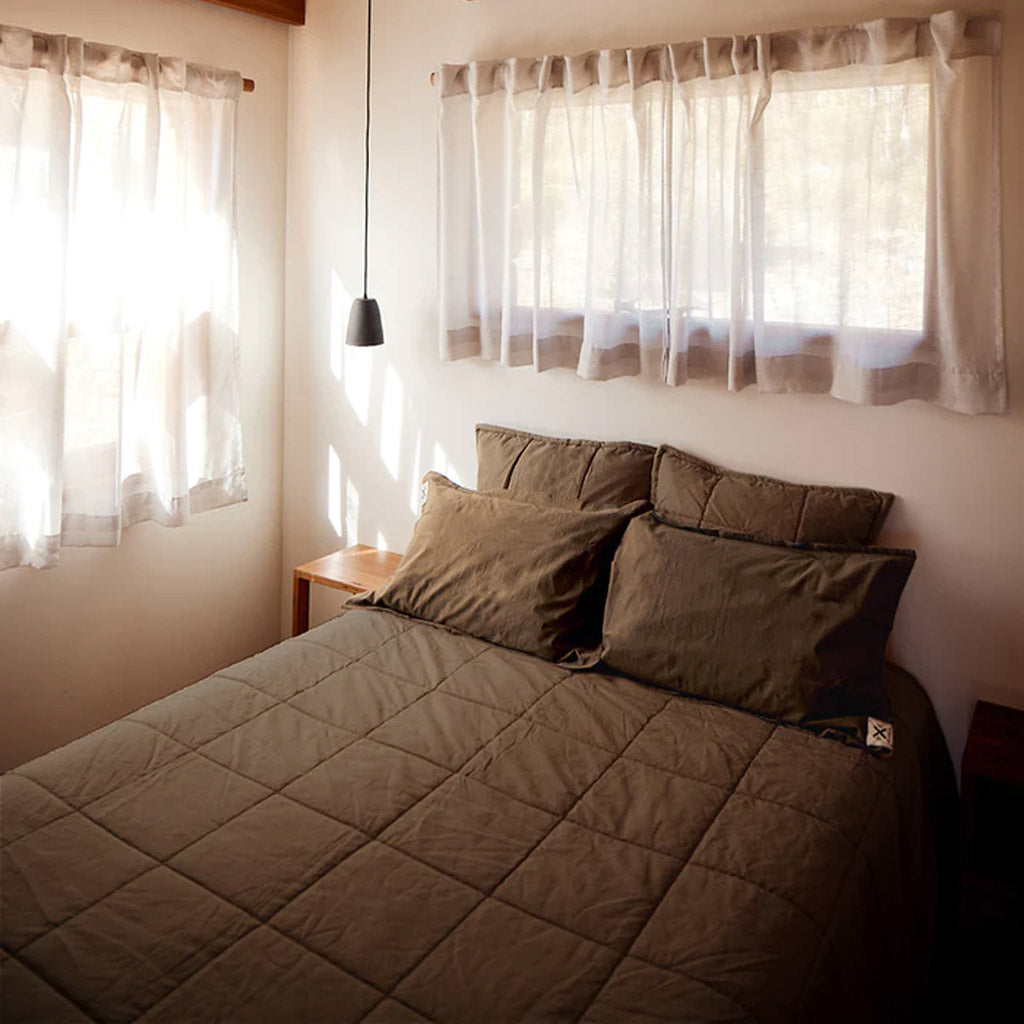 Pony Rider | Organic Cabin Quilt | Khaki - Collector Store