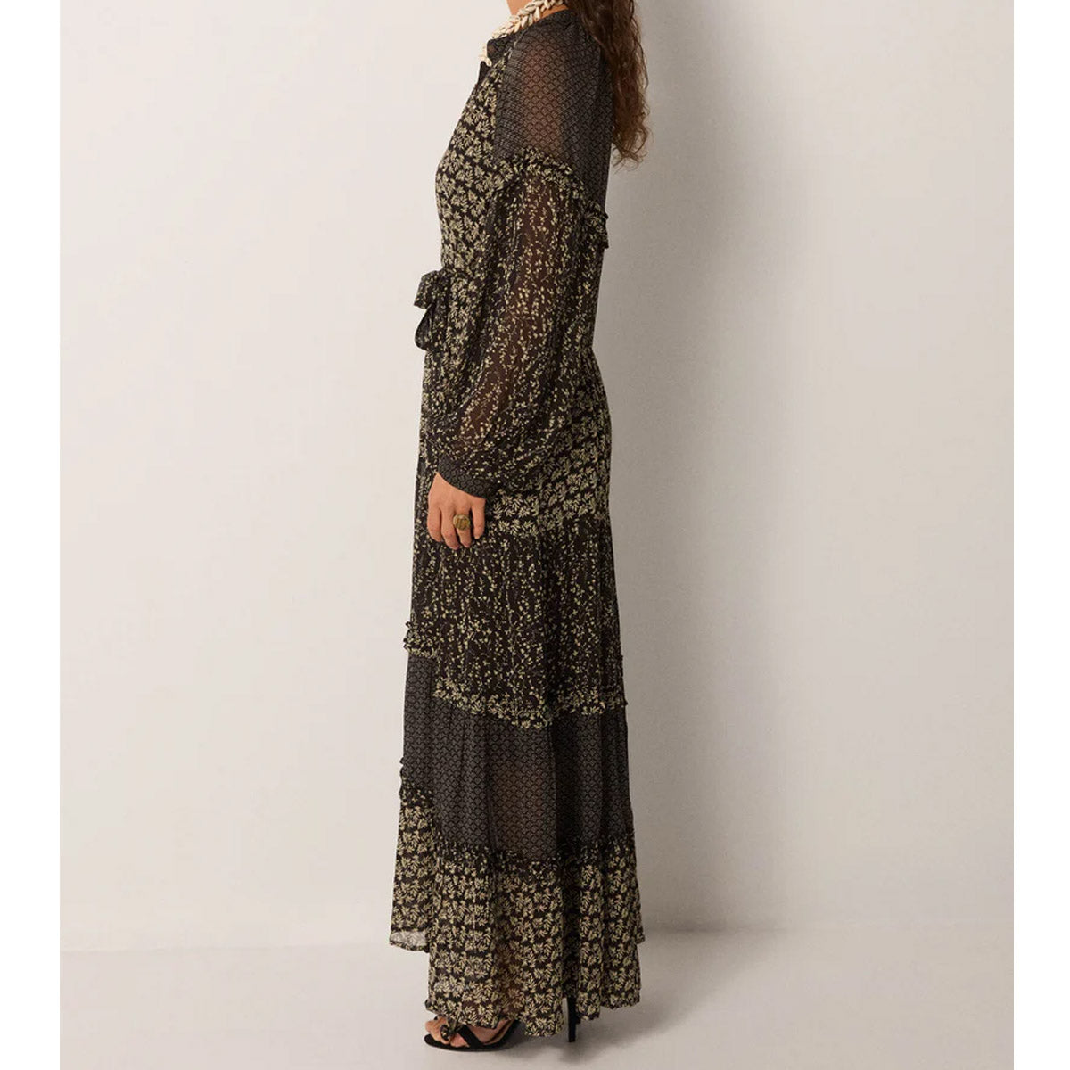 Maison Hotel - Eulalia Dress- Black