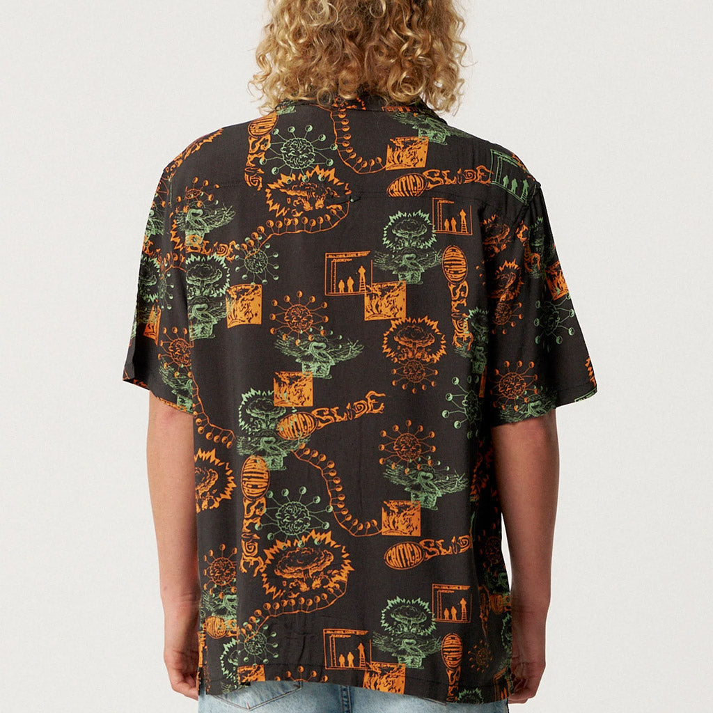 TCSS - MADNESS RESORT SHIRT - BLACK