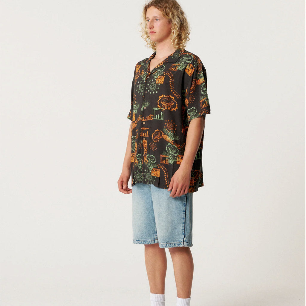TCSS - MADNESS RESORT SS SHIRT - BLACK - Collector Store Sydney