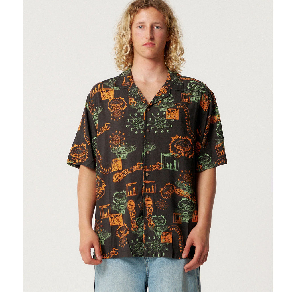 TCSS - MADNESS RESORT SS SHIRT - BLACK - Collector Store Sydney