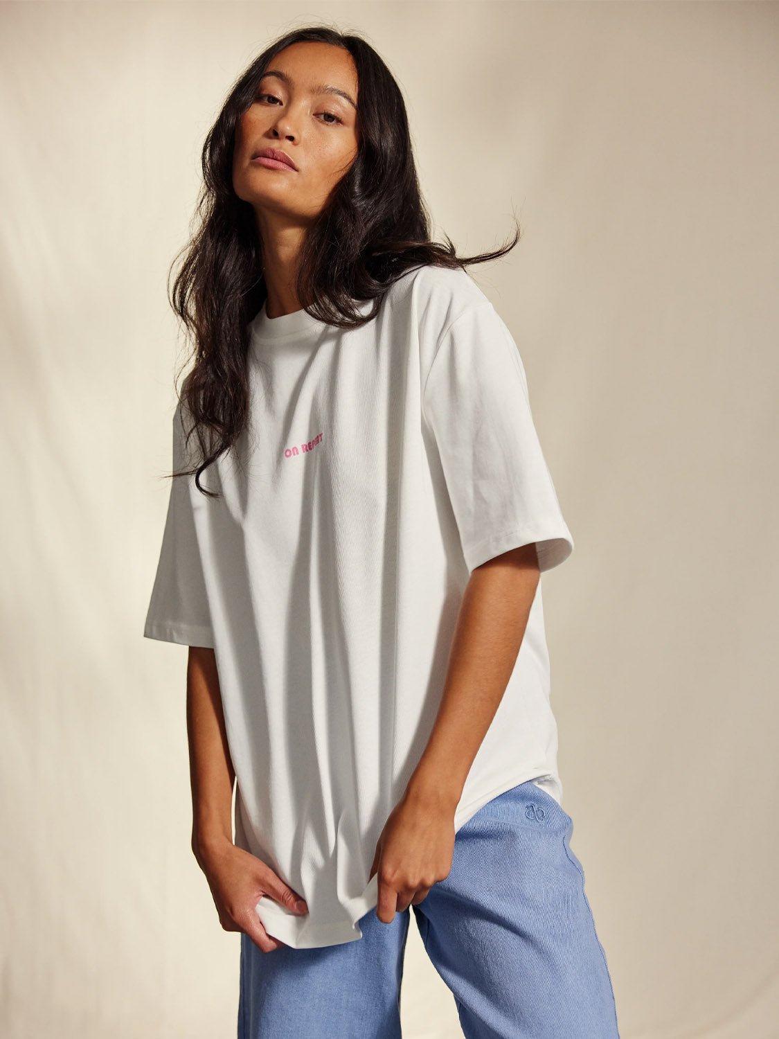 Aveny - Berkeley Tee - On Repeat - Almost White