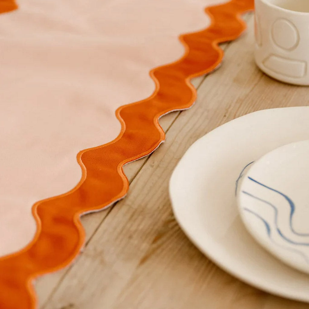 TABLE RUNNER - RIVIE PINK - Collector Store