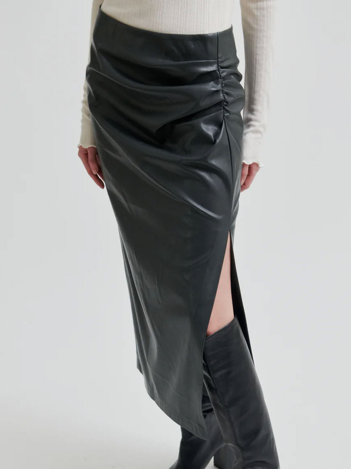Second Female : Seerie Faux Leather Skirt Black Sand - Collector Store Sydney
