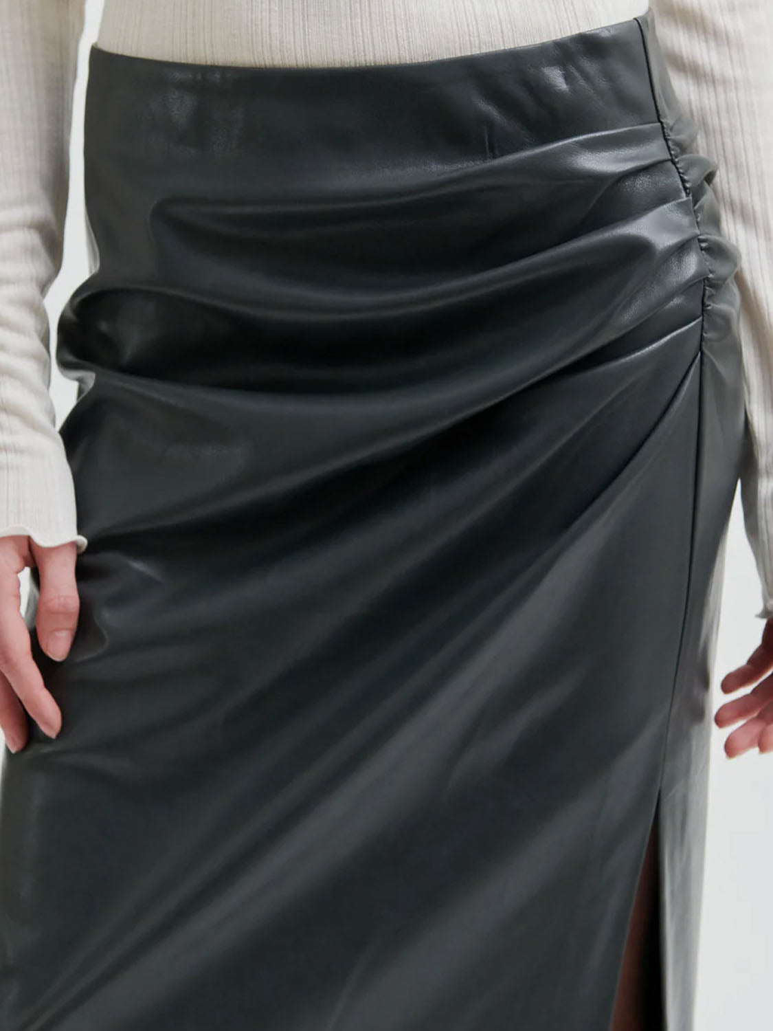 Second Female : Seerie Faux Leather Skirt Black Sand - Collector Store Sydney
