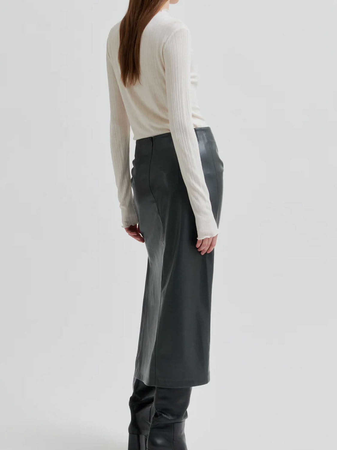Second Female : Seerie Faux Leather Skirt Black Sand - Collector Store Sydney