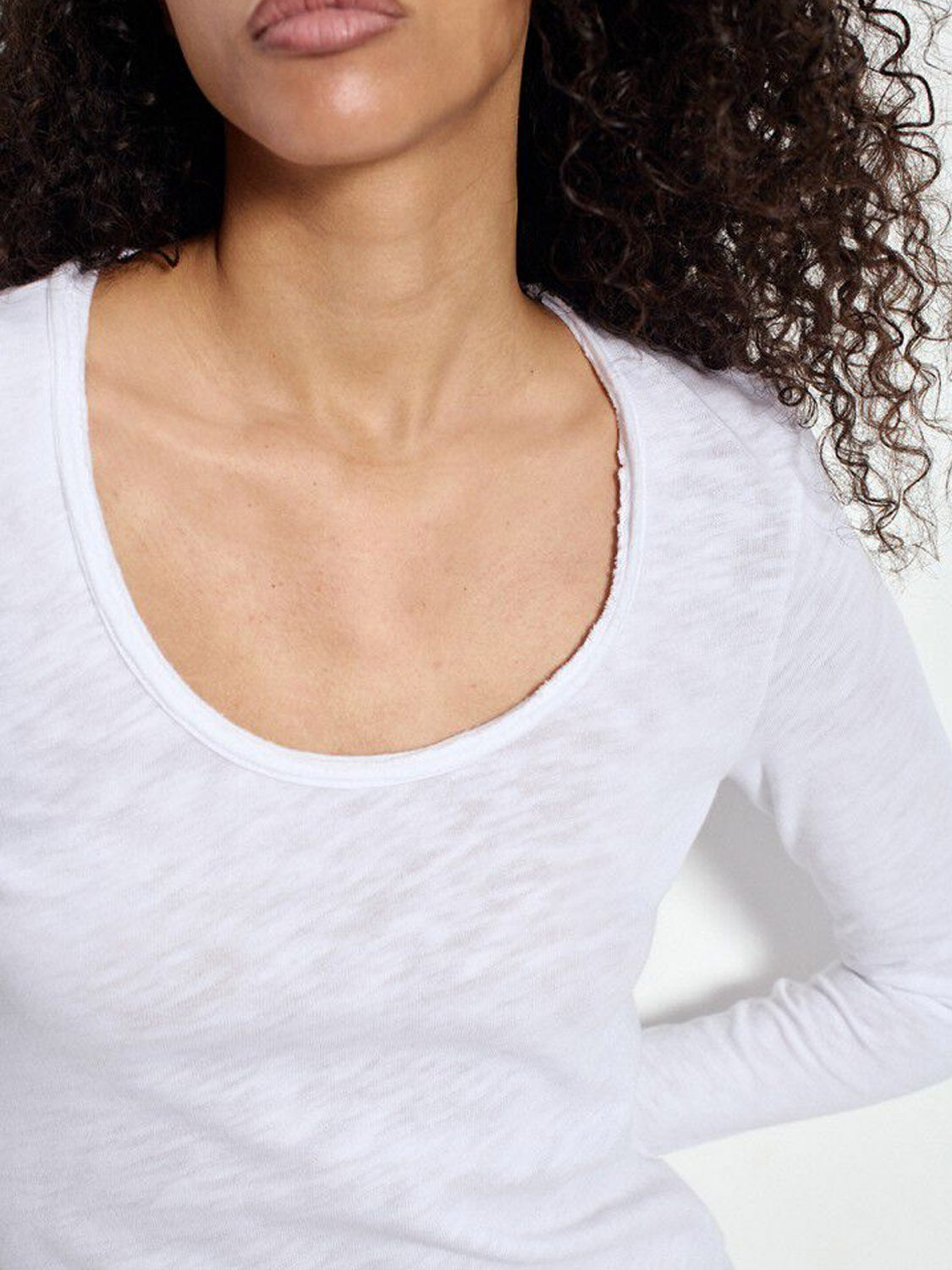 American Vintage  Sonoma Long Sleeve Scoop Neck Tee - White