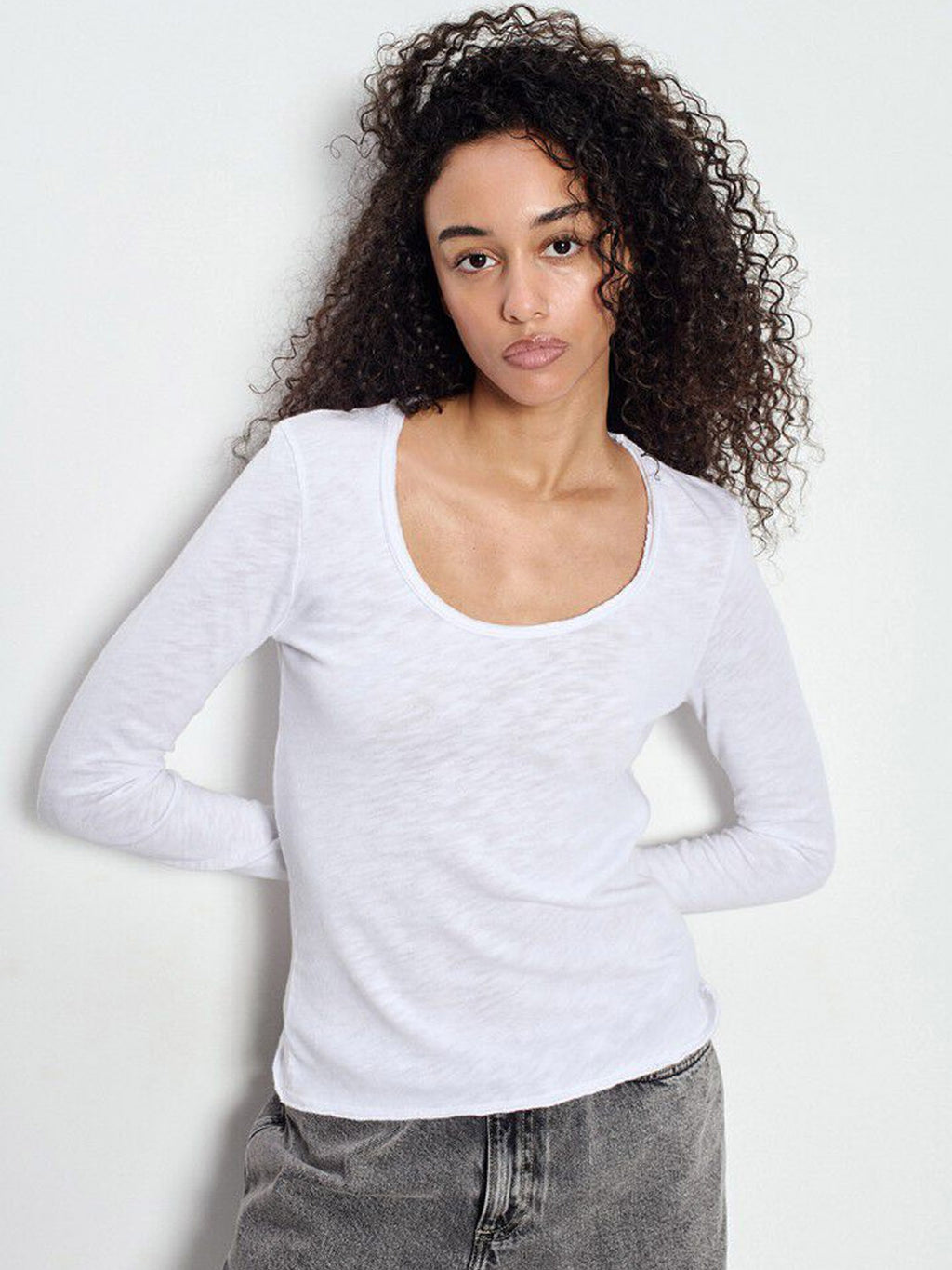American Vintage  Sonoma Long Sleeve Scoop Neck Tee - White