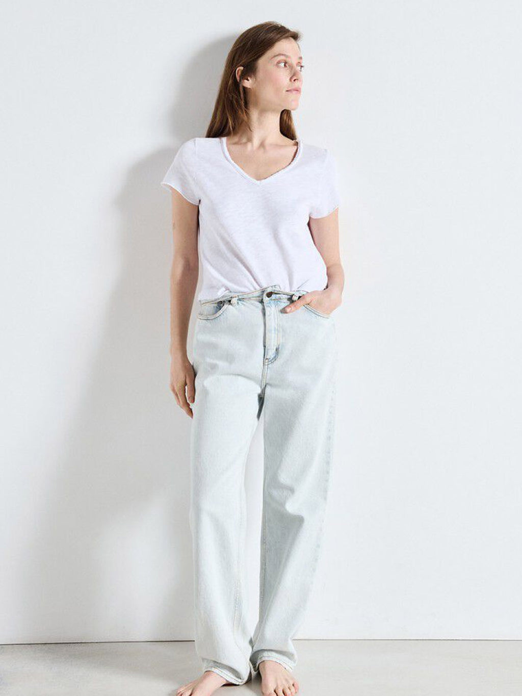 American Vintage Cotton V Neck Tee - Sonoma -  White