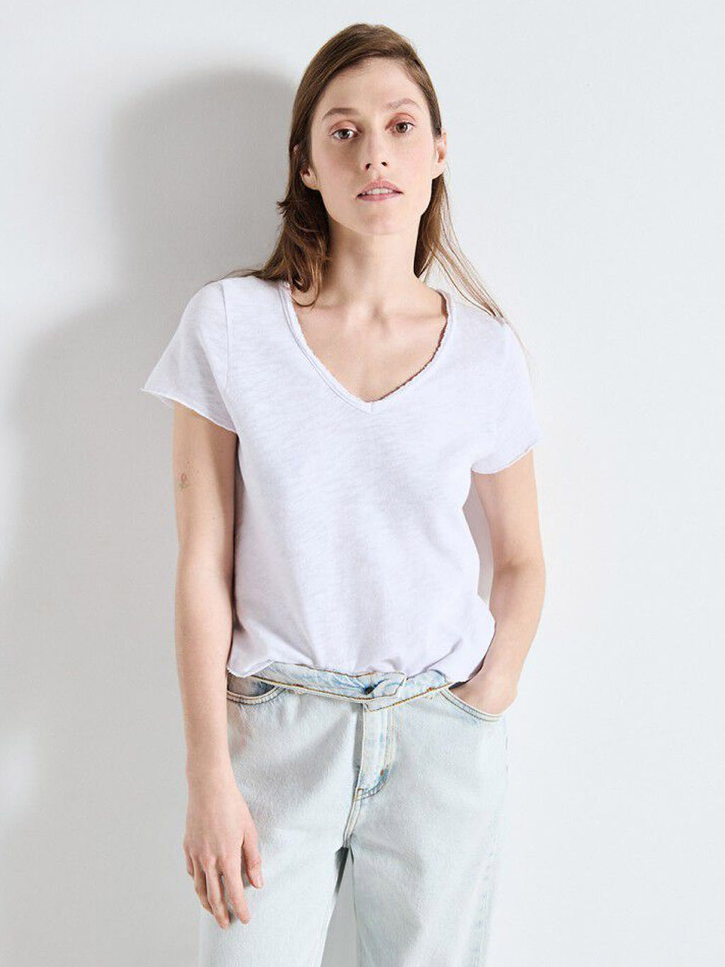 American Vintage Cotton V Neck Tee - Sonoma -  White