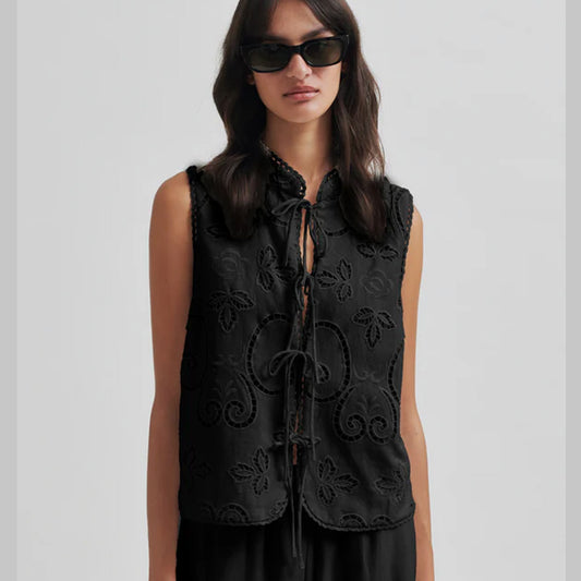 Second Female - Vilma printed Top - Black - Collector Store Sydney