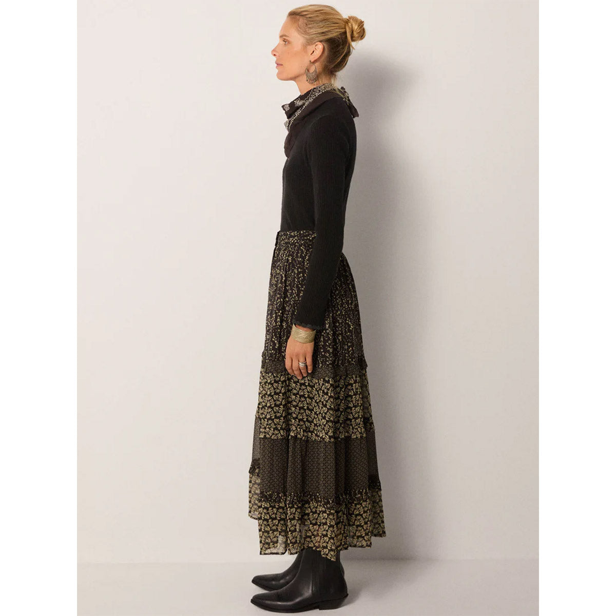 Maison Hotel - Vina Skirt - Black